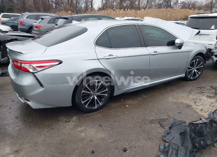 Photo 4 of 2020 Toyota Camry SE AWD (VIN 4T1J11BK6LU014872)