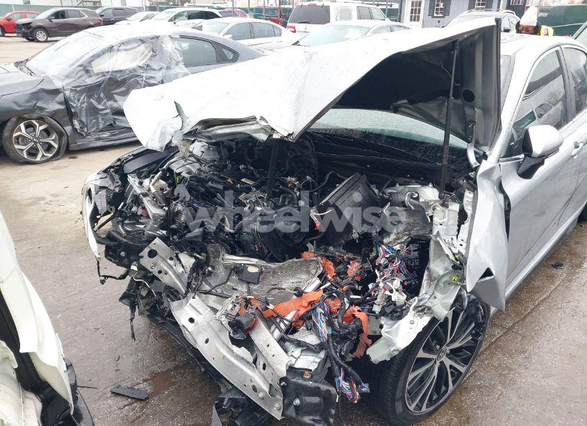 Photo 6 of 2020 Toyota Camry SE AWD (VIN 4T1J11BK6LU014872)