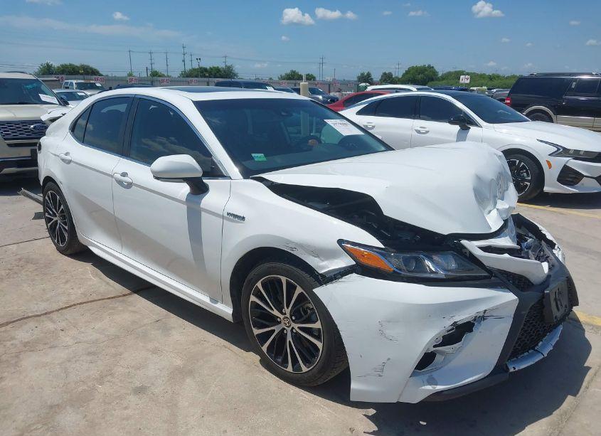 2020 Toyota Camry SE HYBRID (VIN 4T1J31AK1LU014371) main photo