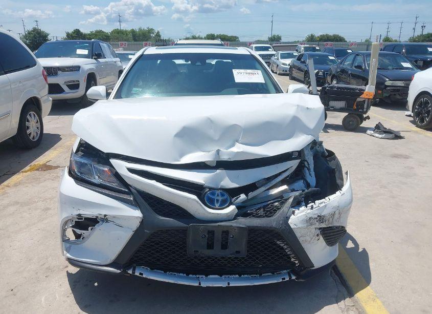 Photo 12 of 2020 Toyota Camry SE HYBRID (VIN 4T1J31AK1LU014371)