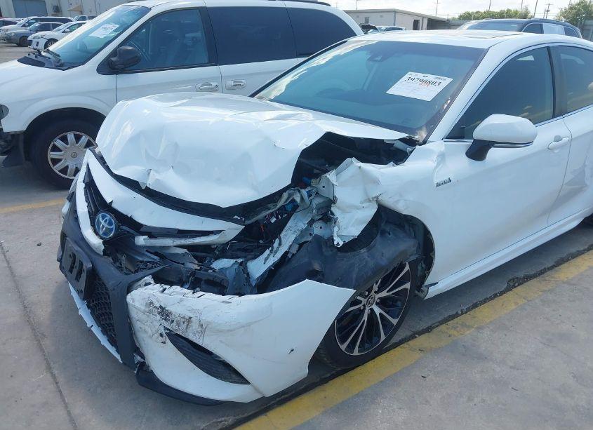 Photo 6 of 2020 Toyota Camry SE HYBRID (VIN 4T1J31AK1LU014371)
