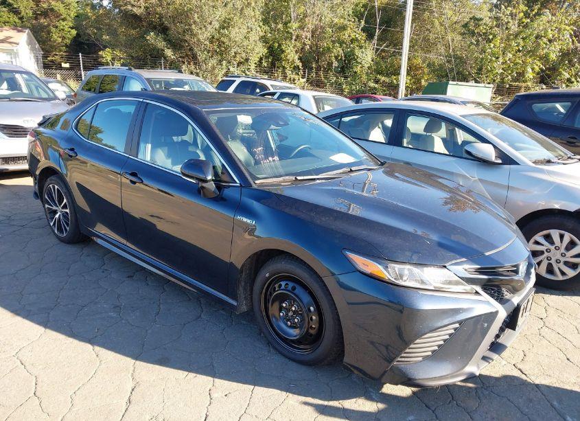 2020 Toyota Camry SE HYBRID (VIN 4T1J31AK1LU539088) main photo