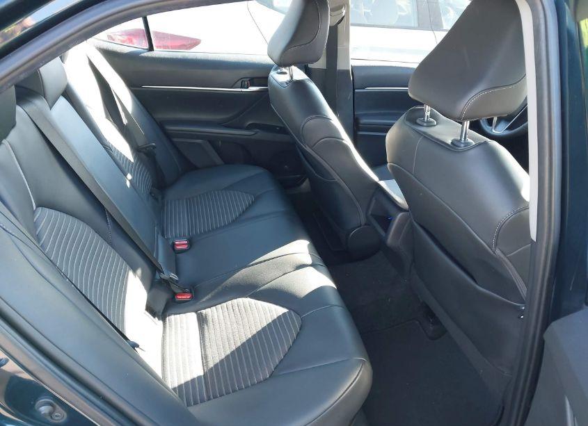 Photo 8 of 2020 Toyota Camry SE HYBRID (VIN 4T1J31AK1LU539088)