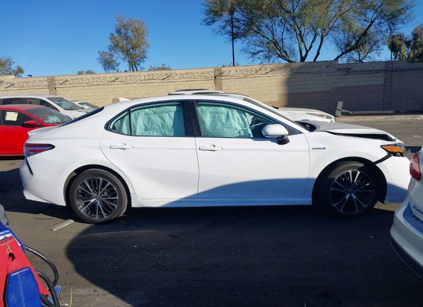 Photo 12 of 2020 Toyota Camry SE HYBRID (VIN 4T1J31AK3LU534569)