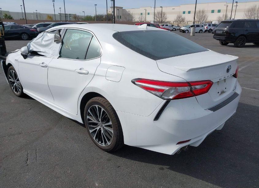 Photo 3 of 2020 Toyota Camry SE HYBRID (VIN 4T1J31AK3LU534569)