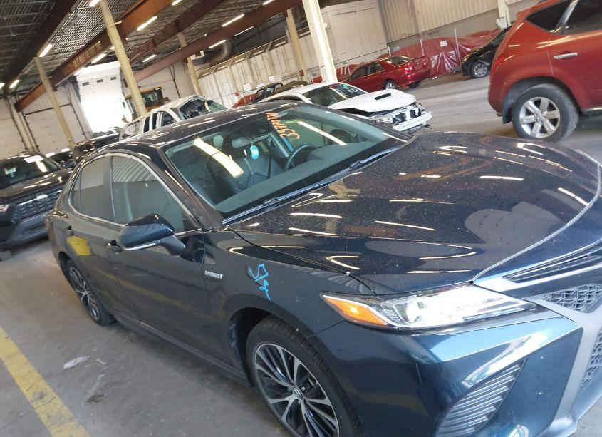 Photo 13 of 2020 Toyota Camry SE HYBRID (VIN 4T1J31AK4LU529543)