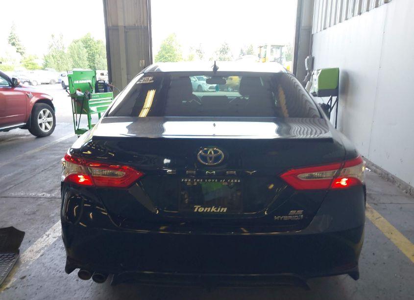 Photo 16 of 2020 Toyota Camry SE HYBRID (VIN 4T1J31AK4LU529543)