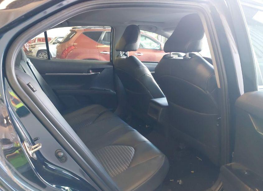 Photo 8 of 2020 Toyota Camry SE HYBRID (VIN 4T1J31AK4LU529543)