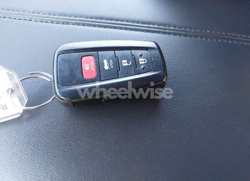 Photo 11 of 2022 Toyota Avalon XLE (VIN 4T1JZ1FB2NU085136)