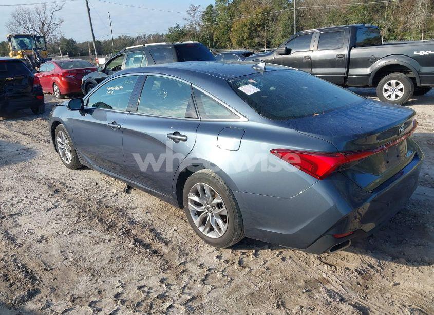 Photo 3 of 2022 Toyota Avalon XLE (VIN 4T1JZ1FB2NU085136)