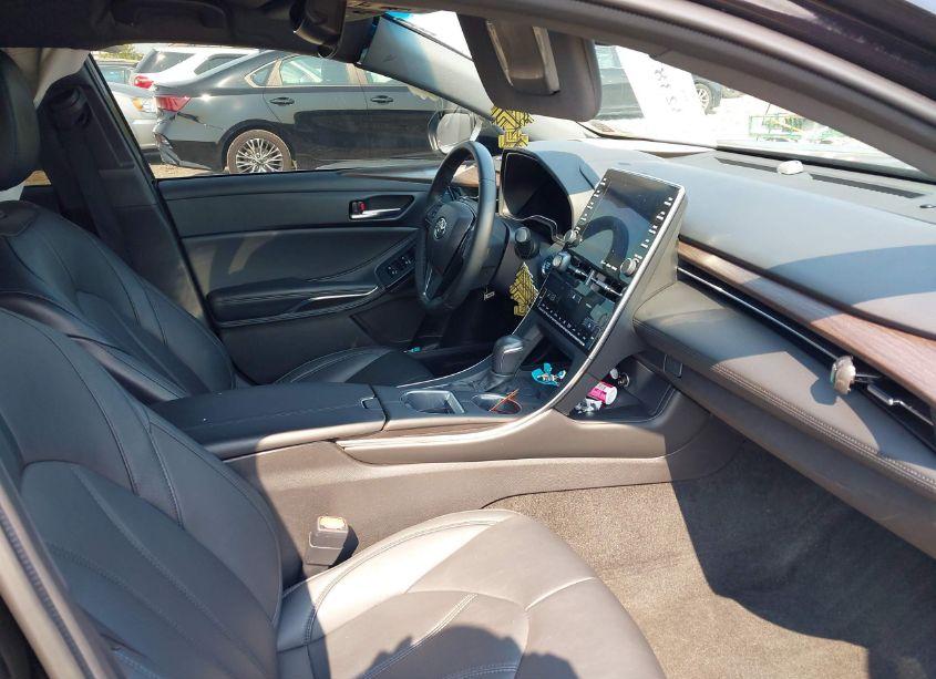 Photo 5 of 2022 Toyota Avalon XLE (VIN 4T1JZ1FB7NU080613)