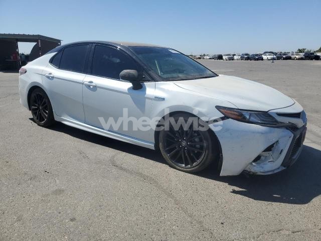 Photo 4 of 2021 TOYOTA CAMRY XSE (VIN 4T1K31AK0MU028493)