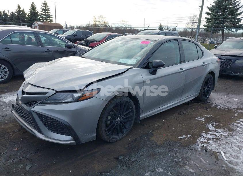 Photo 2 of 2024 Toyota Camry HYBRID XSE (VIN 4T1K31AK0RU065132)