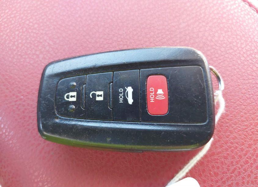 Photo 11 of 2022 Toyota Camry XSE HYBRID (VIN 4T1K31AK1NU032795)