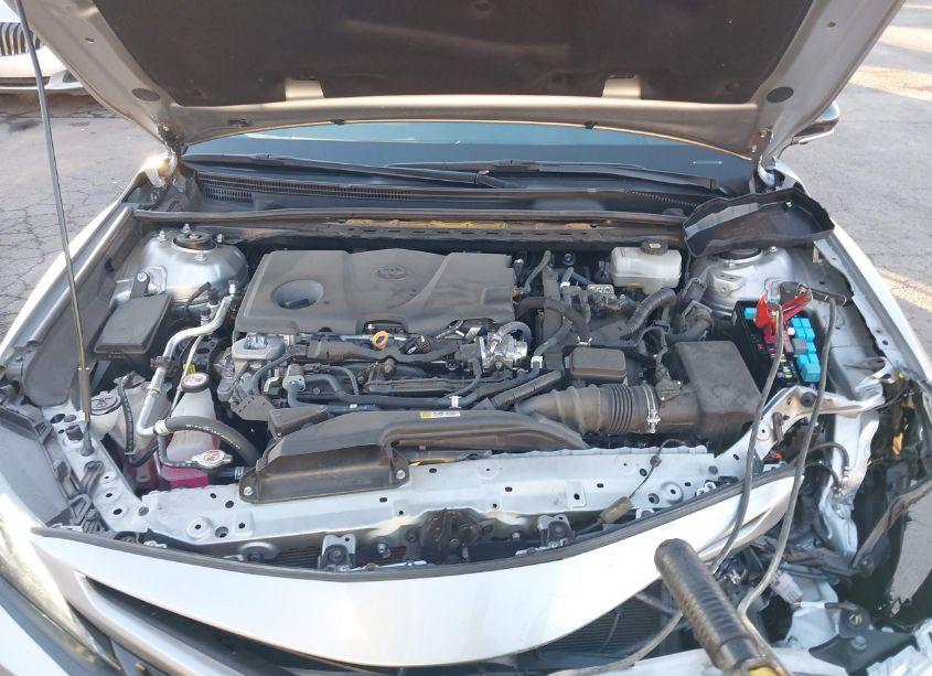 Photo 10 of 2022 Toyota Camry XSE HYBRID (VIN 4T1K31AK1NU035535)