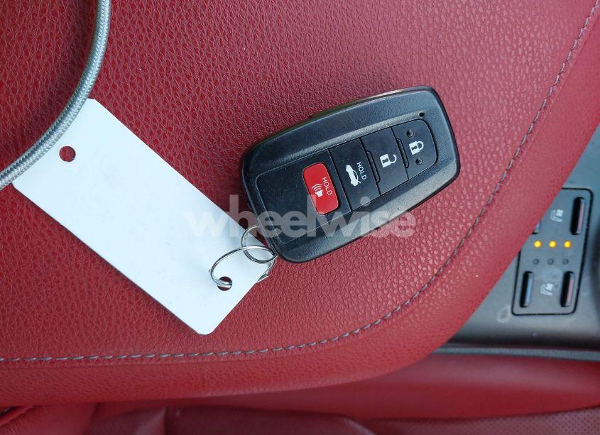 Photo 11 of 2022 Toyota Camry XSE HYBRID (VIN 4T1K31AK1NU036880)