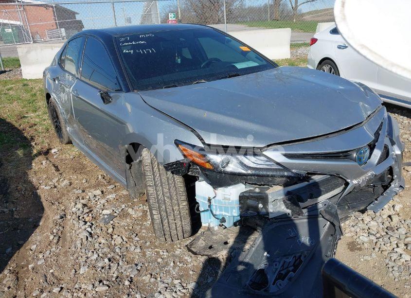 2022 Toyota Camry XSE HYBRID (VIN 4T1K31AK1NU044171) main photo