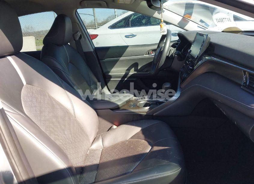 Photo 5 of 2022 Toyota Camry XSE HYBRID (VIN 4T1K31AK1NU044171)