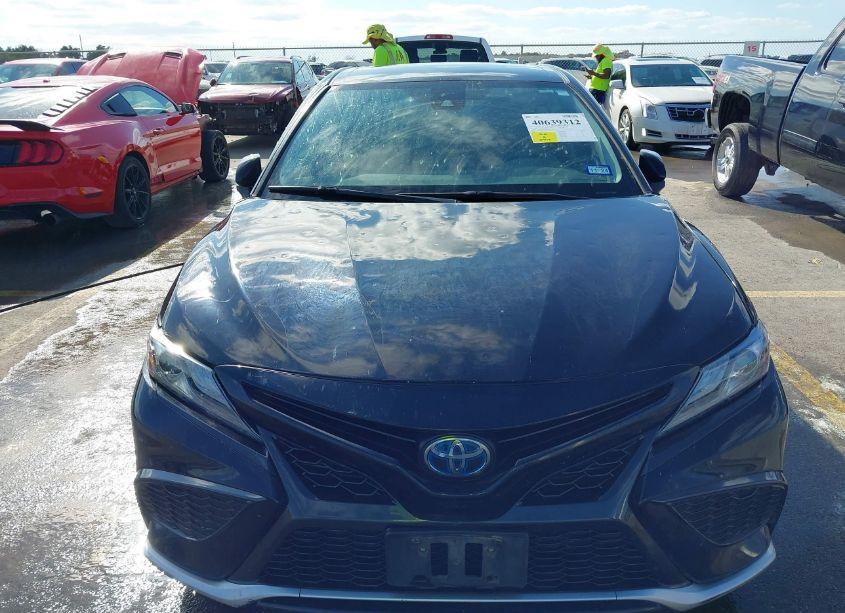 Photo 12 of 2022 Toyota Camry XSE HYBRID (VIN 4T1K31AK1NU578366)