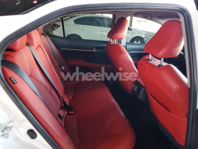 2022 TOYOTA CAMRY XSE (VIN 4T1K31AK2NU032921) main photo