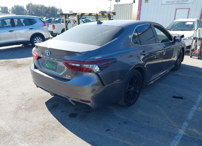 Photo 4 of 2023 Toyota Camry XSE HYBRID (VIN 4T1K31AK2PU600071)