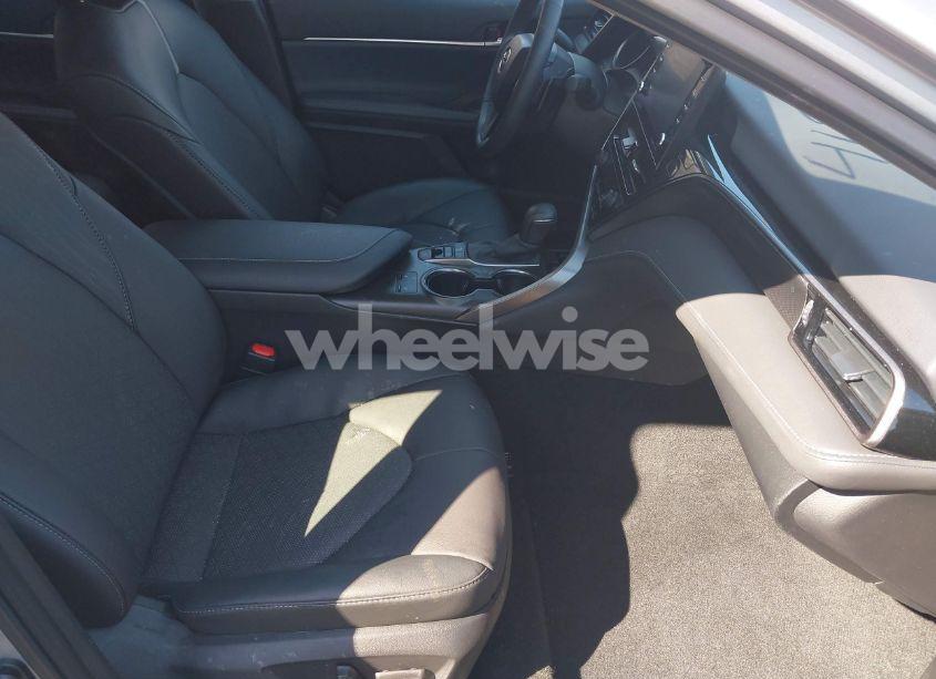 Photo 5 of 2024 Toyota Camry HYBRID XSE (VIN 4T1K31AK2RU074804)