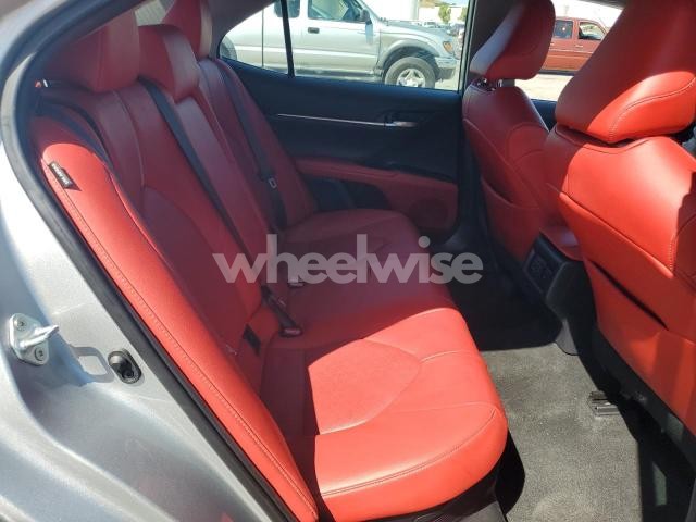 Photo 4 of 2021 TOYOTA CAMRY XSE (VIN 4T1K31AK3MU021277)