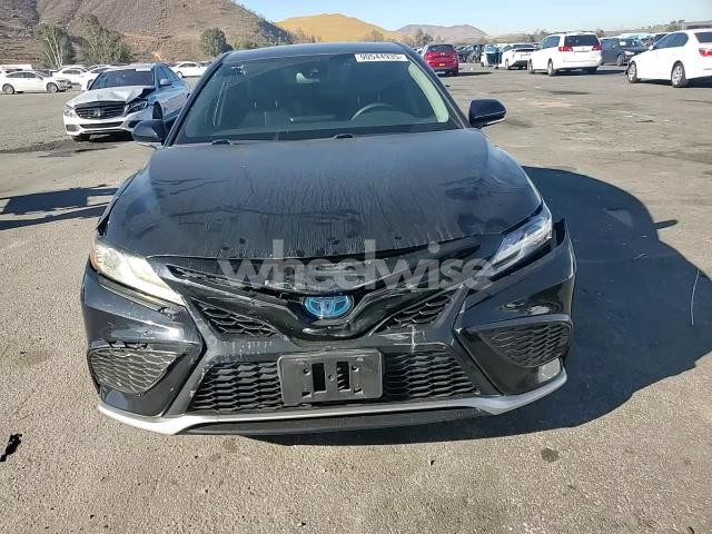 Photo 4 of 2021 TOYOTA CAMRY XSE (VIN 4T1K31AK3MU030318)