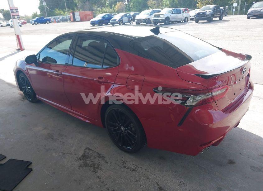 Photo 3 of 2022 Toyota Camry XSE HYBRID (VIN 4T1K31AK3NU032765)