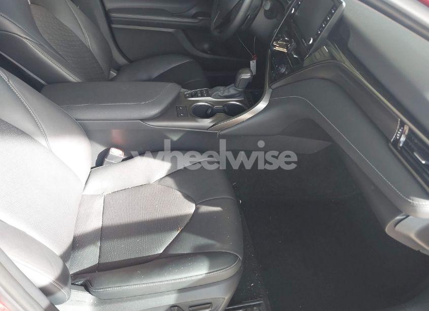 Photo 5 of 2022 Toyota Camry XSE HYBRID (VIN 4T1K31AK3NU032765)