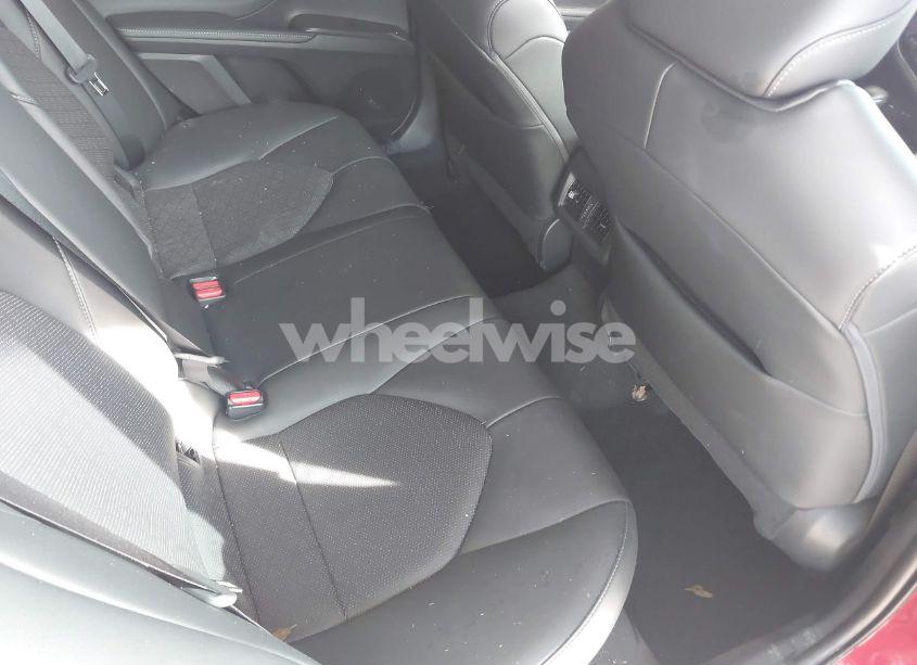 Photo 8 of 2022 Toyota Camry XSE HYBRID (VIN 4T1K31AK3NU032765)