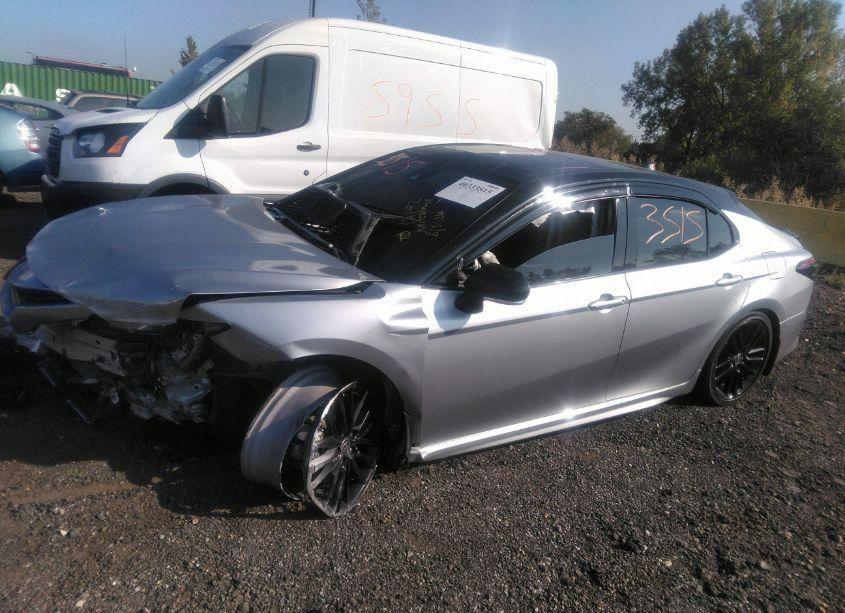 Photo 14 of 2022 Toyota Camry XSE HYBRID (VIN 4T1K31AK3NU044947)