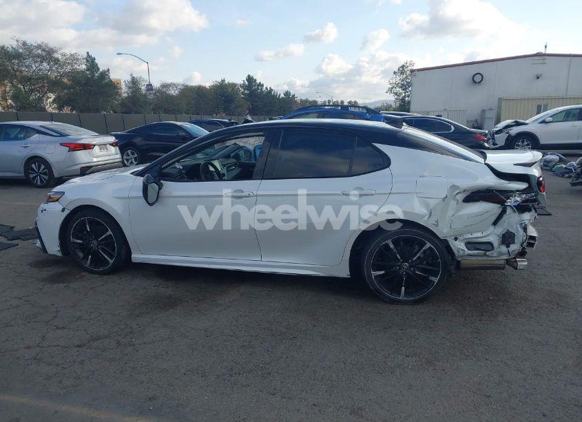 Photo 14 of 2023 Toyota Camry XSE HYBRID (VIN 4T1K31AK3PU050346)