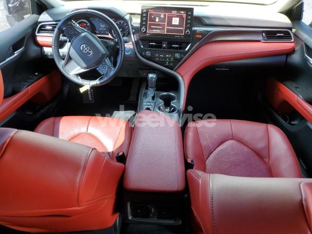 Photo 2 of 2021 TOYOTA CAMRY XSE (VIN 4T1K31AK4MU023460)
