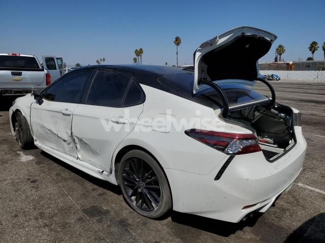 Photo 4 of 2021 TOYOTA CAMRY XSE (VIN 4T1K31AK4MU023460)
