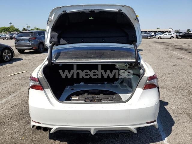 Photo 5 of 2021 TOYOTA CAMRY XSE (VIN 4T1K31AK4MU023460)