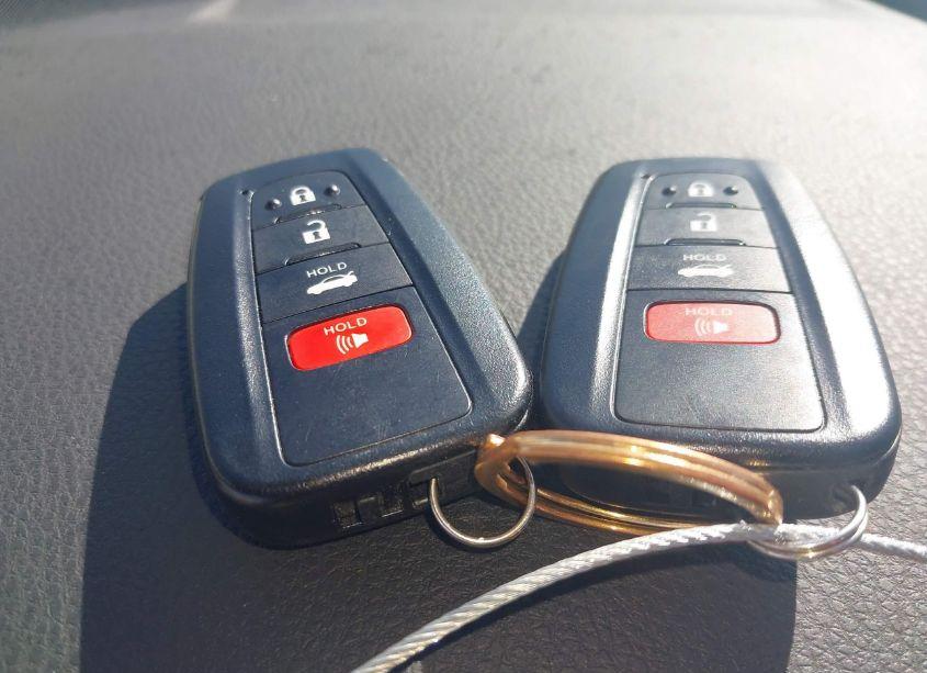 Photo 11 of 2022 Toyota Camry XSE HYBRID (VIN 4T1K31AK4NU597817)