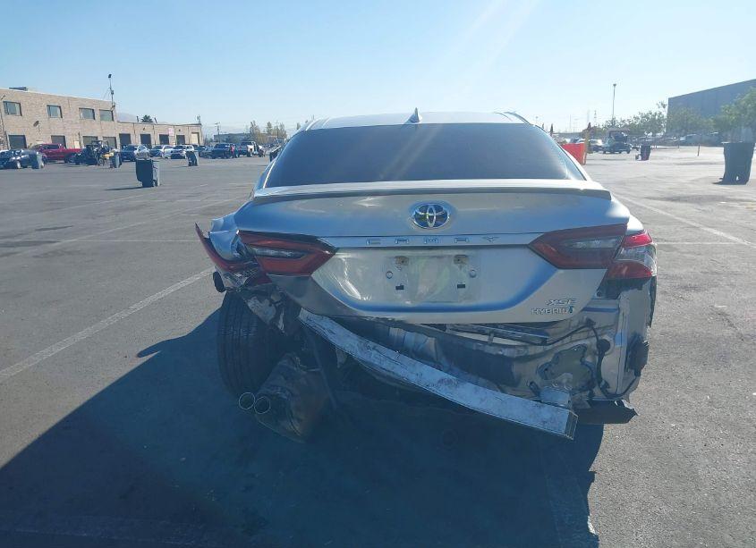 Photo 20 of 2022 Toyota Camry XSE HYBRID (VIN 4T1K31AK4NU597817)