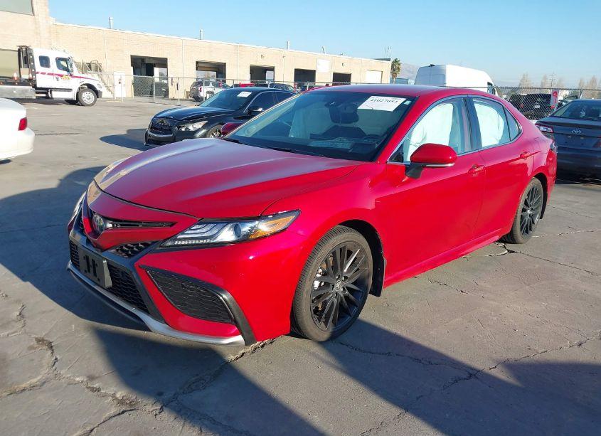 Photo 2 of 2023 Toyota Camry XSE HYBRID (VIN 4T1K31AK4PU055636)