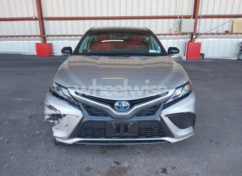 Photo 12 of 2024 Toyota Camry HYBRID XSE (VIN 4T1K31AK4RU065263)