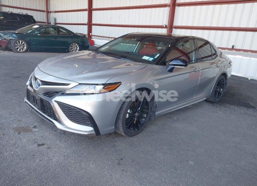 Photo 2 of 2024 Toyota Camry HYBRID XSE (VIN 4T1K31AK4RU065263)