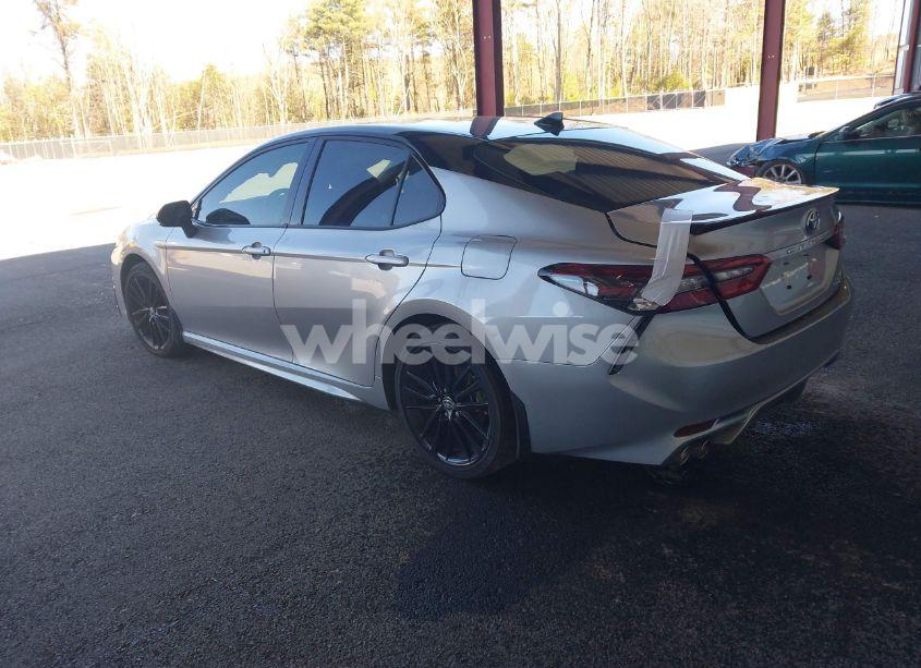 Photo 3 of 2024 Toyota Camry HYBRID XSE (VIN 4T1K31AK4RU065263)