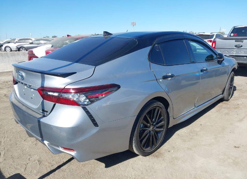 Photo 4 of 2024 Toyota Camry HYBRID XSE (VIN 4T1K31AK4RU069880)