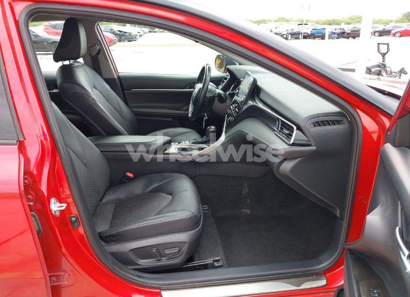 Photo 5 of 2021 Toyota Camry XSE HYBRID (VIN 4T1K31AK5MU030286)