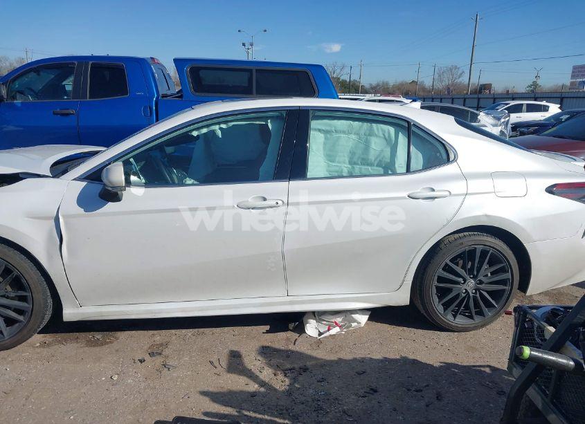 Photo 14 of 2023 Toyota Camry XSE HYBRID (VIN 4T1K31AK5PU604552)