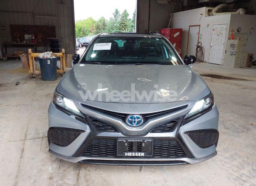 Photo 12 of 2024 Toyota Camry HYBRID XSE (VIN 4T1K31AK5RU624626)