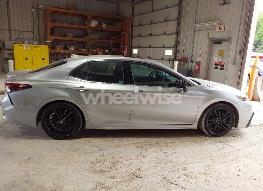 Photo 13 of 2024 Toyota Camry HYBRID XSE (VIN 4T1K31AK5RU624626)