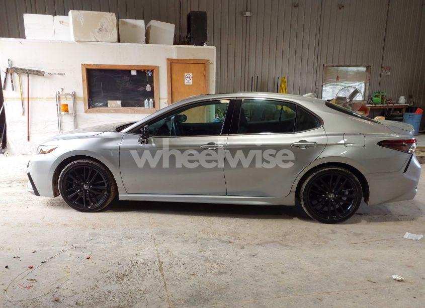 Photo 14 of 2024 Toyota Camry HYBRID XSE (VIN 4T1K31AK5RU624626)