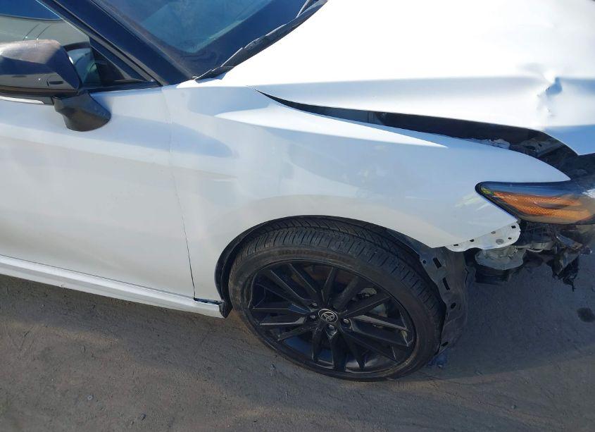 Photo 19 of 2021 Toyota Camry XSE HYBRID (VIN 4T1K31AK6MU024478)