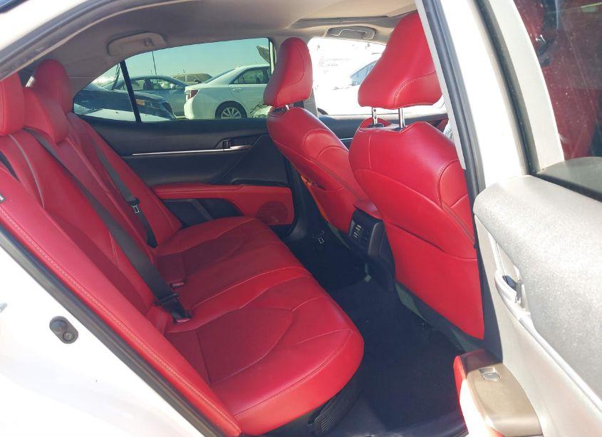 Photo 8 of 2021 Toyota Camry XSE HYBRID (VIN 4T1K31AK6MU024478)